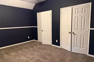 8645 Mill Creek Rd, Irving, TX 75063 - Photo 11