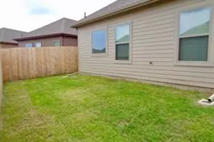 609 Beechwood Dr, Greenville, TX 75402 - Photo 15