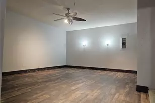 604 Bayless Dr, Euless, TX 76040 - Photo 9