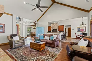 216 Megan Ct, Hudson Oaks, TX 76087 - Photo 13