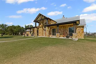 216 Megan Ct, Hudson Oaks, TX 76087 - Photo 3