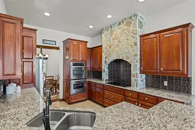 216 Megan Court, Hudson Oaks, TX 76087 - Photo 31