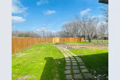 203 Ennis Street, Waxahachie, TX 75165 - Photo 15