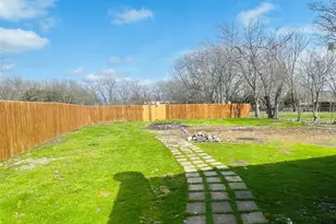 203 Ennis St, Waxahachie, TX 75165 - Photo 15