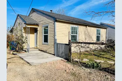 203 Ennis Street, Waxahachie, TX 75165 - Photo 1