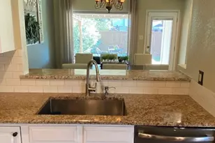 1827 Forestdale Dr, Grapevine, TX 76051 - Photo 11