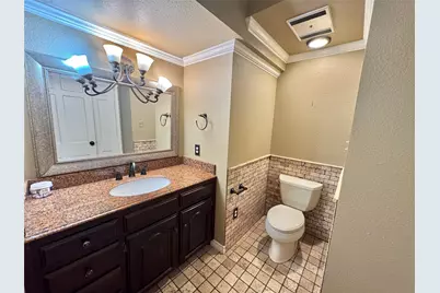 610 W Cedar Street, Nocona, TX 76255 - Photo 33