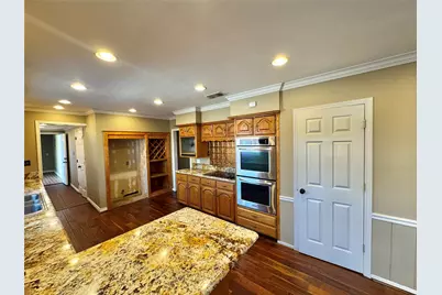 610 W Cedar Street, Nocona, TX 76255 - Photo 7