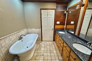 610 W Cedar St, Nocona, TX 76255 - Photo 31