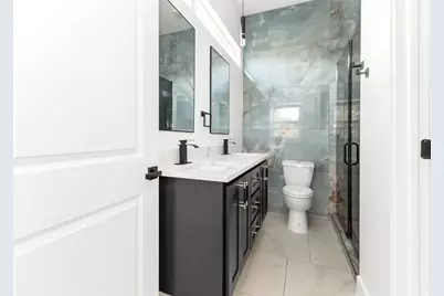 1105 Poindexter Street #B1, Fort Worth, TX 76102 - Photo 21