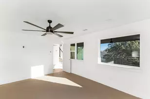 1105 Poindexter St, Fort Worth, TX 76102 - Photo 23