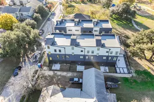 1105 Poindexter St, Fort Worth, TX 76102 - Photo 3