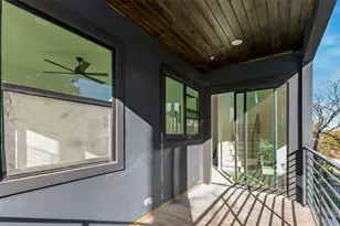 1105 Poindexter St, Fort Worth, TX 76102 - Photo 13