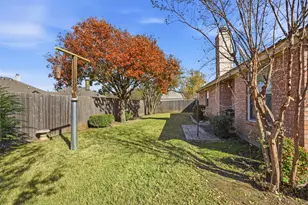 212 Preston Dr, Cleburne, TX 76033 - Photo 25
