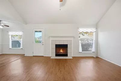 212 Preston Drive, Cleburne, TX 76033 - Photo 11