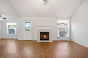 212 Preston Dr, Cleburne, TX 76033 - Photo 11