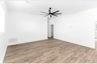 1105 Poindexter Street #B2, Fort Worth, TX 76102 - Photo 11