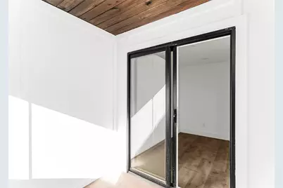 1105 Poindexter Street #B2, Fort Worth, TX 76102 - Photo 31