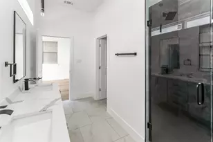 1105 Poindexter St, Fort Worth, TX 76102 - Photo 15