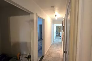 222 W Shady Grove Road W, Irving, TX 75060 - Photo 17