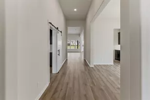 1121 Trinity Dr, Springtown, TX 76082 - Photo 5