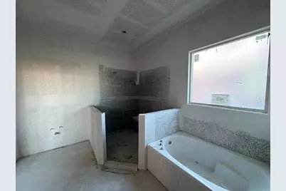 1121 Trinity Drive, Springtown, TX 76082 - Photo 9