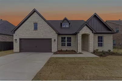 428 Guadeloupe Lane, Springtown, TX 76082 - Photo 1