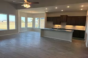 428 Guadeloupe Ln, Springtown, TX 76082 - Photo 5