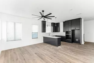 1105 Poindexter St, Fort Worth, TX 76102 - Photo 15