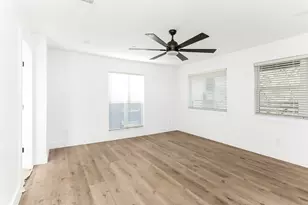 1105 Poindexter St, Fort Worth, TX 76102 - Photo 33