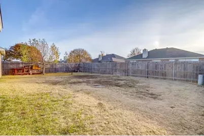 951 Morgan Drive, Burleson, TX 76028 - Photo 35