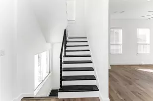 1101 Poindexter St, Fort Worth, TX 76102 - Photo 7