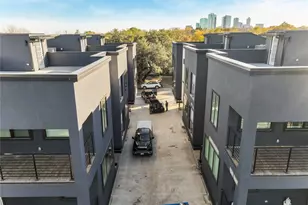 1101 Poindexter St, Fort Worth, TX 76102 - Photo 3