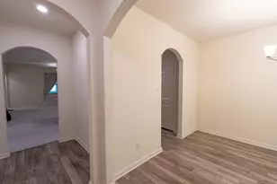 208 Liberty Ln, Venus, TX 76084 - Photo 5