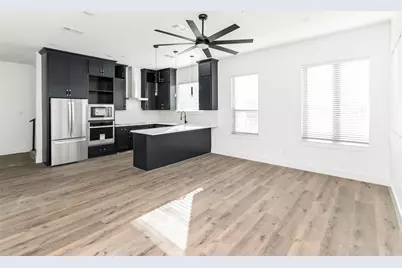 1101 Poindexter Street #A3, Fort Worth, TX 76102 - Photo 9