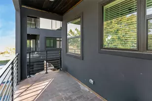 1101 Poindexter St, Fort Worth, TX 76102 - Photo 15