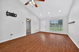 315 Stone St, Collinsville, TX 76233 - Photo 7