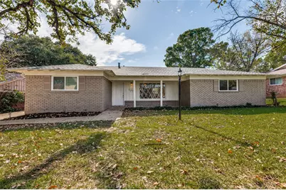 4820 Briarwood Lane, Fort Worth, TX 76103 - Photo 3