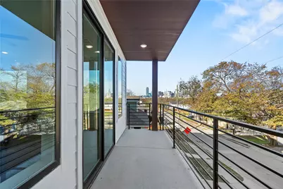 325 N Moore, Dallas, TX 75203 - Photo 15