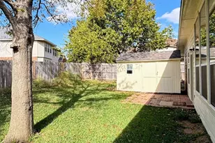 2007 Walnut Hills Ln, Mansfield, TX 76063 - Photo 11