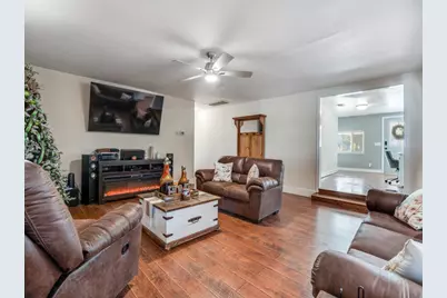 614 W 4th Street, Justin, TX 76247 - Photo 5