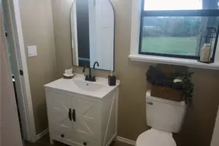 514 E Linn St, Huntington, TX 75949 - Photo 37