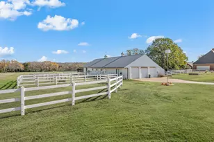 1077 Cardinal Dr, Bartonville, TX 76226 - Photo 31