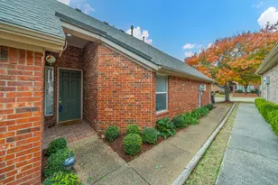 2020 Canterbury Dr, Bedford, TX 76021 - Photo 19