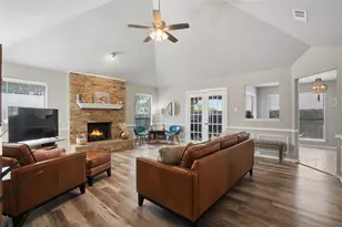 6716 Inwood Dr, North Richland Hills, TX 76182 - Photo 5