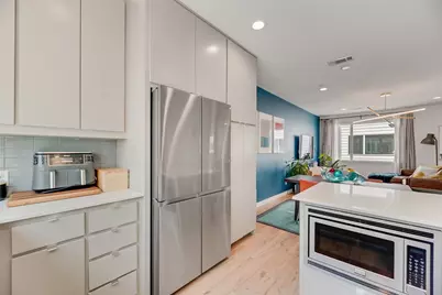 4705 Bryan Street #302, Dallas, TX 75204 - Photo 15