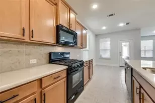 421 Windward Dr, Little Elm, TX 75068 - Photo 5