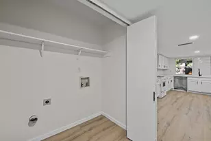 11919 Bushmills Rd, Dallas, TX 75243 - Photo 19