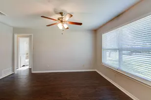5116 Maryanna Way, North Richland Hills, TX 76180 - Photo 5