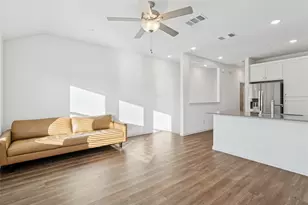 4703 Kindred St, Haltom City, TX 76117 - Photo 9